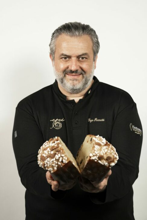 Il Maestro Vincenzo Pennestrì porta a Golosaria Milano il panettone calabrese